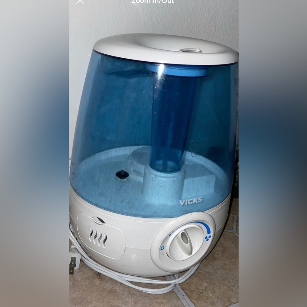 Humidifier - Picture 2 of 2
